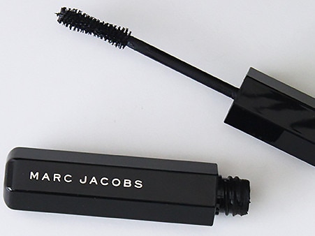 The mascara can be swapped for any empty mascara.