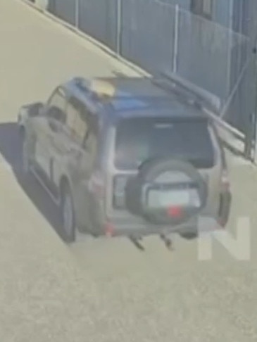 Footage of Lindel Cain's wedding dress on top of her car. Picture: 7NEWS