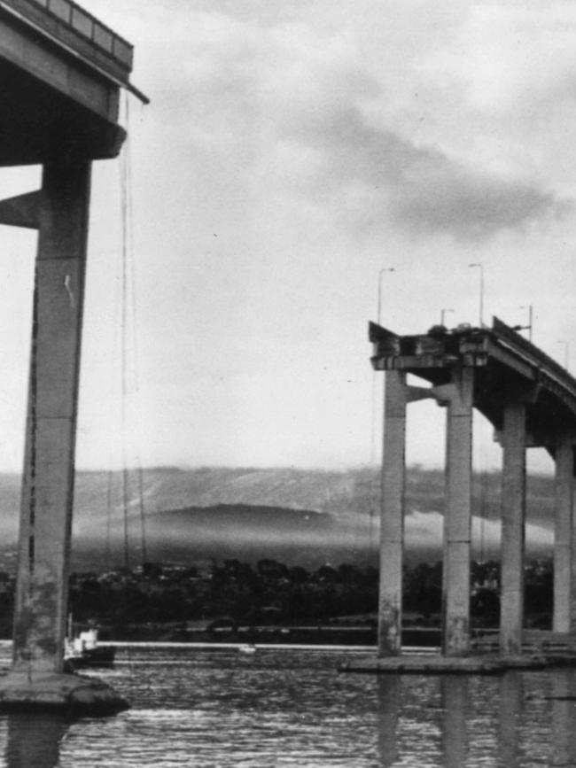 Tasman Bridge spanning the Derwent River in Hobart 06/01/75 showing the 80 metre break caused by the collapse of the bridge when it was hit by a ship. Pic News Ltd.