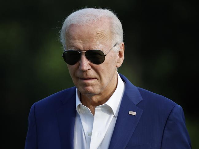 WASHINGTON, DC - JULY 07: U.S. President Joe Biden returns to the White House with first lady Jill Biden on July 7, 2024 in Washington, DC. Members of Congress return to Washington this week as pressure for Biden to withdraw as the Democratic nominee for the presidency continues to mount. (Photo by Kevin Dietsch/Getty Images)