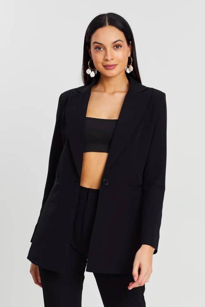 13 Best Suits For Women To Buy In Australia In 2023 - Vogue Australia