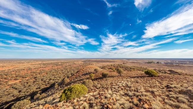 The view of Gwalia and Leonora from Tank Hill. Picture: Paul Pichugin/Tourism WA