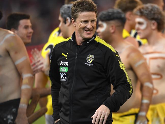 Coach of the Tigers Damien Hardwick is seen during the Round 11 AFL match between the Essendon Bombers and the Richmond Tigers at the MCG in Melbourne, Saturday, June 2, 2018. (AAP Image/Julian Smith) NO ARCHIVING, EDITORIAL USE ONLY