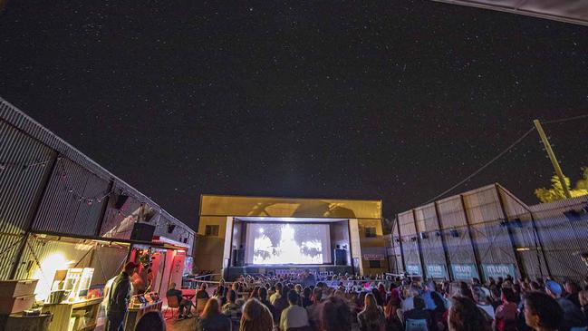 Film buffs gather at Vision Splendid Outback Film Festival (Photo: Tourism and Events Queensland)