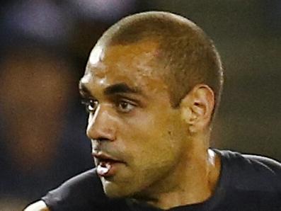 AFL Round 6. Carlton v West Coast at Etihad Stadium. Chris Yarran run off half back . Picture: Michael Klein. Saturday April 26, 2014.
