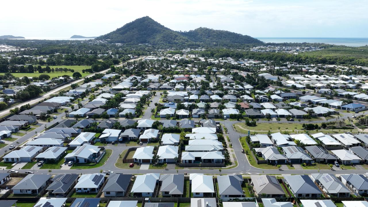 New home building at Smithfield Village on the Cairns northern beaches, showing housing construction positioned in very proximity of each other. Picture: Brendan Radke