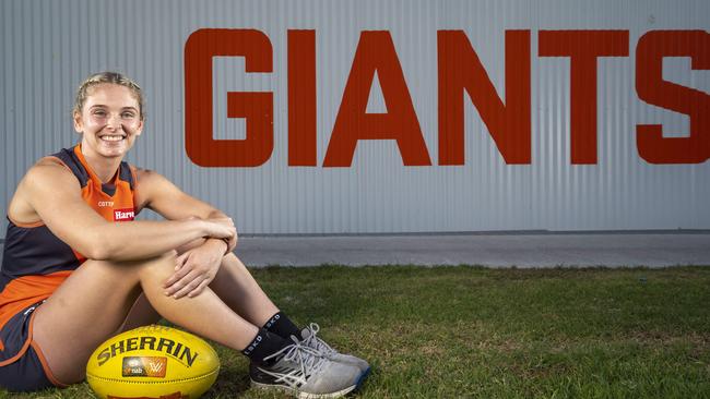 Lis Steane is one of nine new players in the Giants AFLW squad.