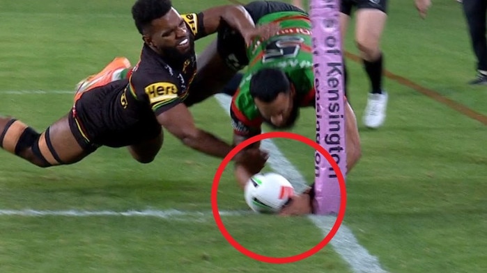 Fans had some questions about this try. Photo: Fox Sports