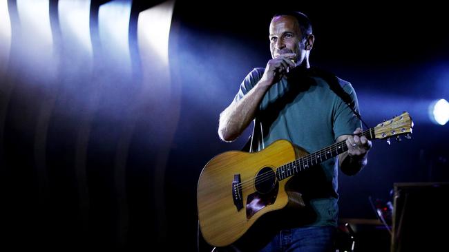 Jack Johnson had only been playing for about 50 minutes when officers evacuated thousands from the Sydney Opera House Forecourt, on Monday at about 8pm. Picture: Don Arnold/WireImage