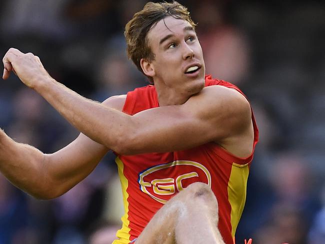 Tom Lynch of the Suns is seen in action during the Round 2 AFL match between the Carlton Blues and the Gold Coast Suns at Etihad Stadium in Melbourne, Saturday, March 31, 2018. (AAP Image/Julian Smith) NO ARCHIVING, EDITORIAL USE ONLY