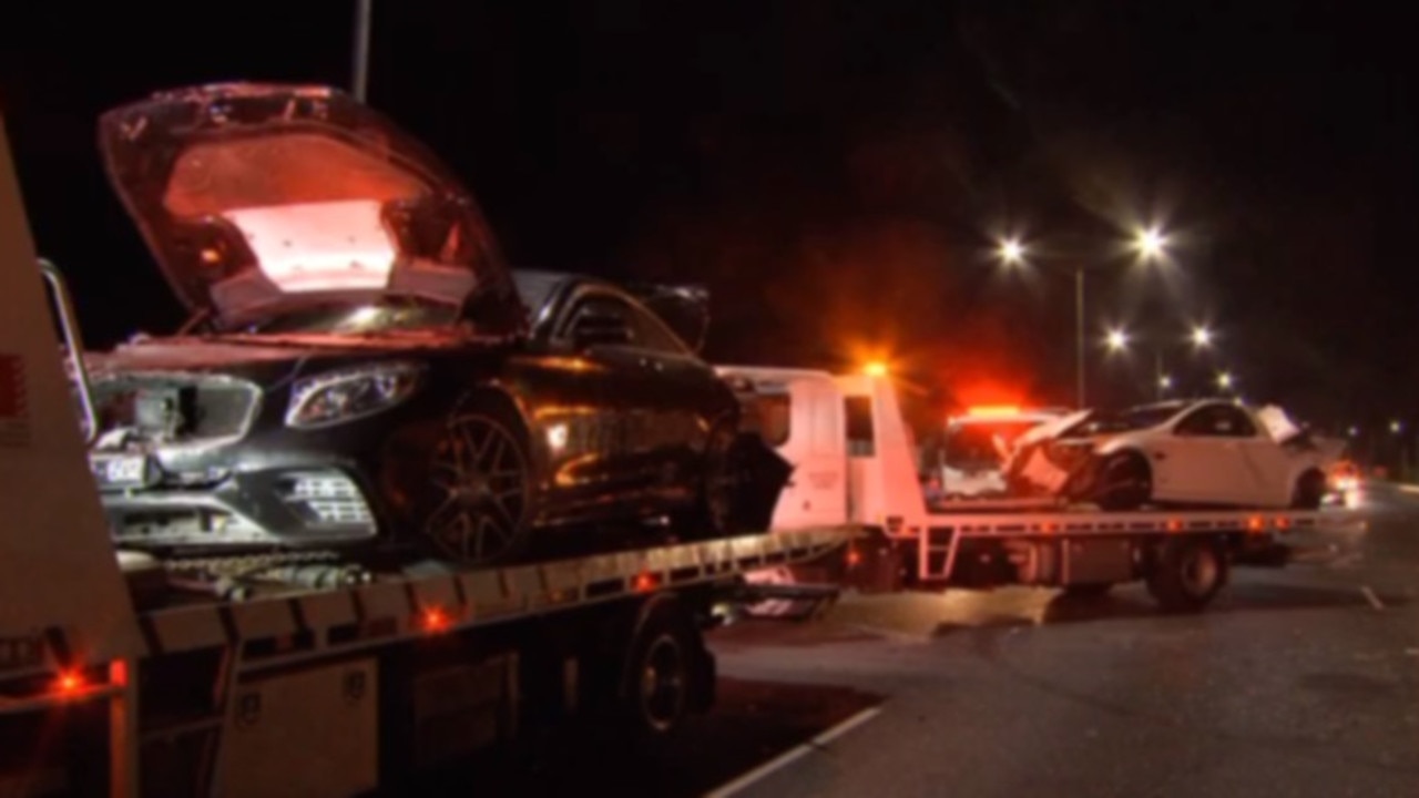 Dashcam Captured Horrifying Truck Crash On Melbournes Monash Freeway Au — Australia 4148