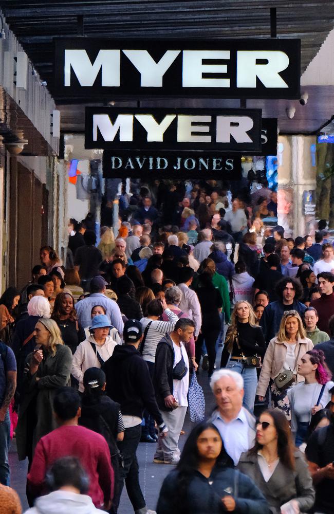 Aussie shoppers are being careful with their money. Picture: NewsWire / Luis Enrique Ascui