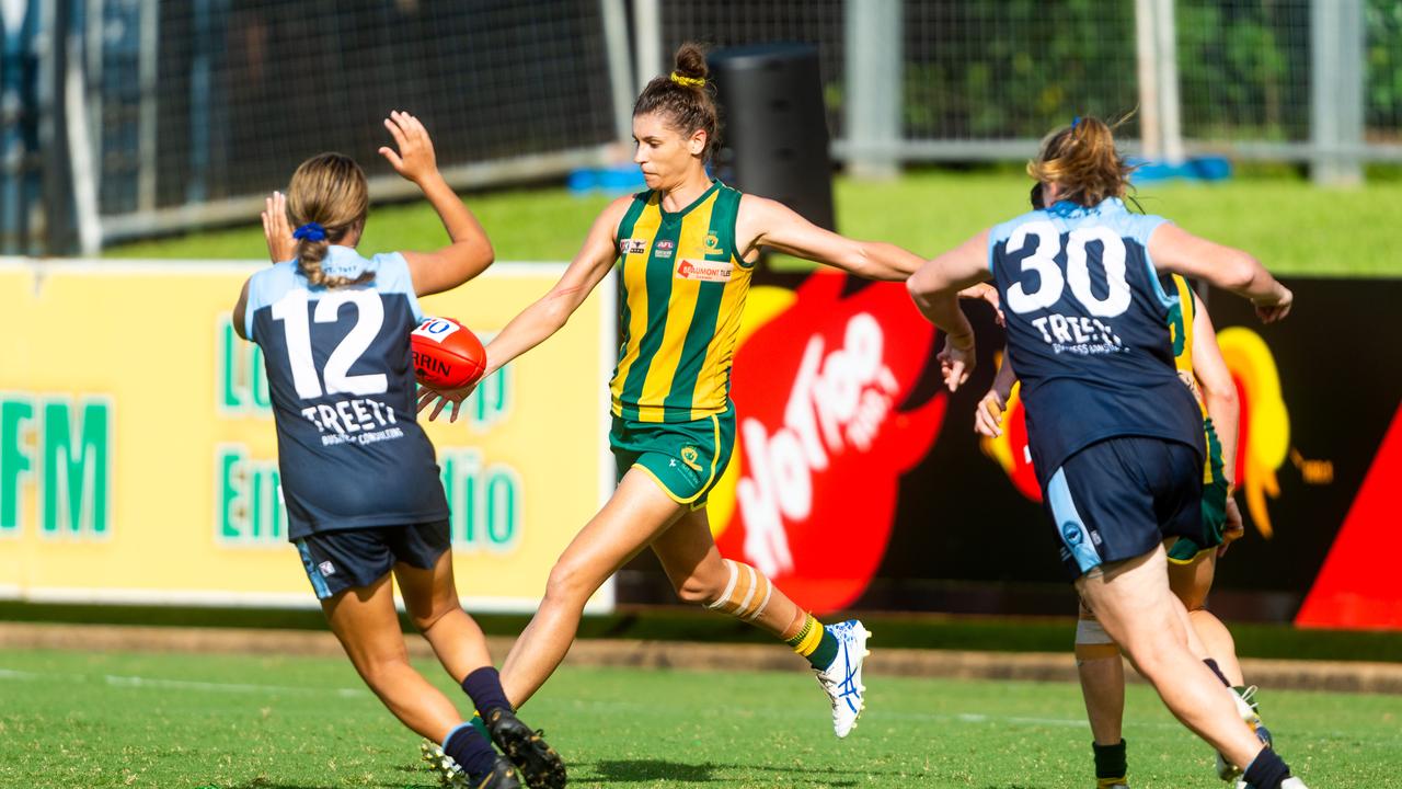 2020-21 NTFL Women's Premier League Grand Final - Darwin Buffettes v PINT Queenants. Jasmyn Hewett in the goal square. Photograph: Che Chorley