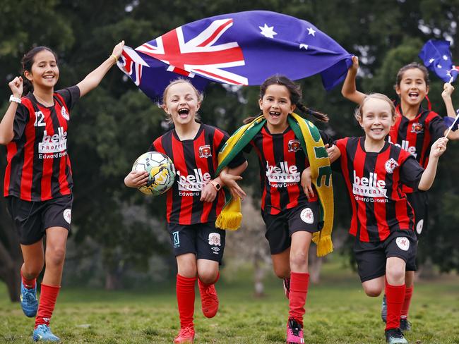 SUNDAY TELEGRAPH - 5/8/23MUST NOT PUBLISH BEFORE CLEARING WITH PIC EDITOR - Young Matilda fans from Queens Park FC pictured today. L to R, Issy Chia, Kate Burrows, Lily Chia, Lucy Darvill and Sophie Chia.  Picture: Sam Ruttyn