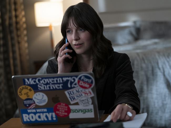 Melissa Benoist plays a political reporter in the comedy-drama.