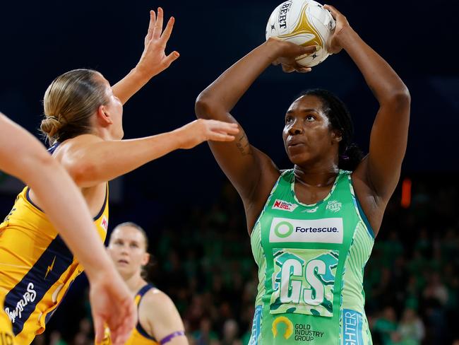 PERTH, AUSTRALIA - JULY 21: Jhaniele Fowler-Nembhard of the Fever shoots for goal during the Super Netball Minor Semi Final match between West Coast Fever and Sunshine Coast Lightning at RAC Arena, on July 21, 2024, in Perth, Australia. (Photo by James Worsfold/Getty Images)