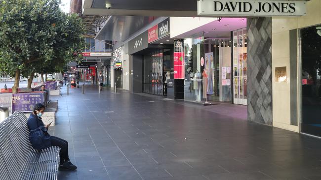 Melbourne is not in lockdown, but Omicron is keeping shoppers at home. Picture: David Crosling