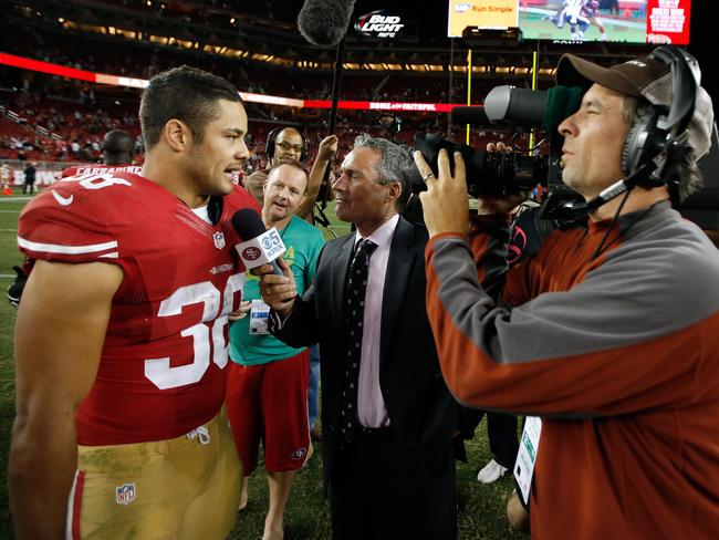 Jarryd Hayne, Australian Rugby Star, Gives 49ers a Needed Jolt of Optimism  - The New York Times