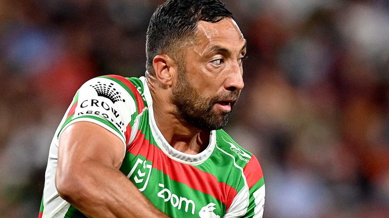BRISBANE, AUSTRALIA - MAY 15: Benji Marshall of the Rabbitohs passes the ball during the round 10 NRL match between the Cronulla Sharks and the South Sydney Rabbitohs at Suncorp Stadium, on May 15, 2021, in Brisbane, Australia. (Photo by Bradley Kanaris/Getty Images)