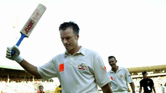 Steve Waugh walks off the SCG in 2003 after a last-ball-of-the-day century and becoming the third player to pass 10,000 Test runs. Picture: Mark Evans