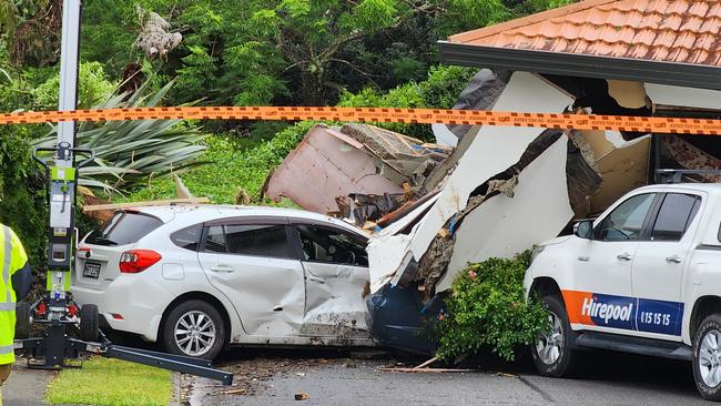 Damage to cars and a building at Tauranga: Picture: Cameron Avery/NZME