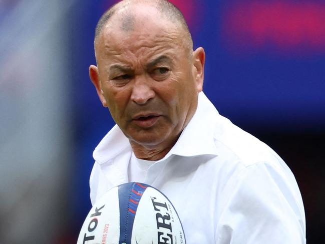 Australia's head coach Eddie Jones watches his players as they warm up ahead of the pre-World Cup rugby union international Test match between France and Australia at Stade de France in Saint- Denis, on the outskirts of Paris on August 27, 2023. (Photo by FRANCK FIFE / AFP)