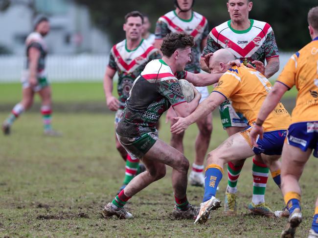 Zac Williams taking on Sam Prior. Picture: Adam Wrightson Photography