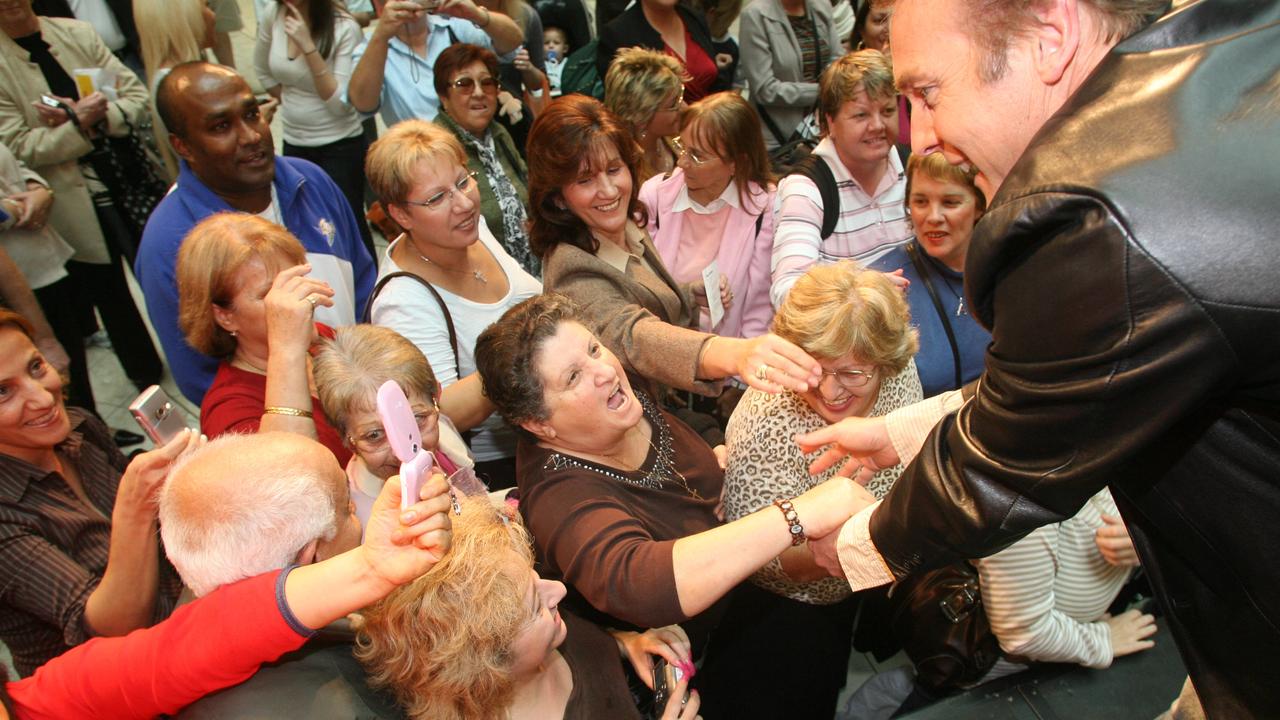 In 2007, soap opera fans were on cloud nine when Young and the Restless stalwart Doug Davidson greeted fans