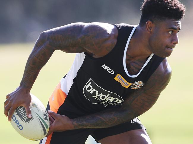 Kevin Naiqama during the Wests Tigers training at Ziems Park, Corrimal. Picture. Phil Hillyard