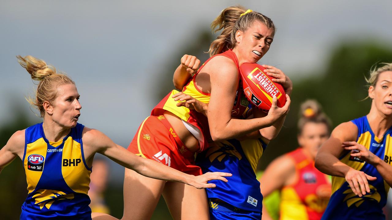 Kalinda Howarth took pack marks against the Eagles. Picture: AFL Photos/Getty Images