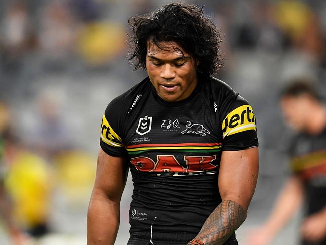 TOWNSVILLE, AUSTRALIA - SEPTEMBER 11:  Brian To'o of the Panthers looks dejected during the NRL Qualifying Final match between Penrith Panthers and South Sydney Rabbitohs at QCB Stadium, on September 11, 2021, in Townsville, Australia. (Photo by Ian Hitchcock/Getty Images)