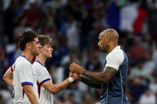 Thierry Henry (R) and his France players are hoping to see off Argentina and carry on towards the gold medal on home soil