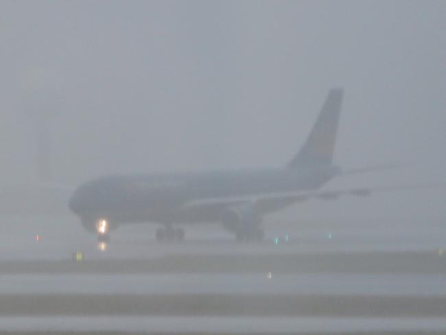 Severe weather hits Sydney early today. Photo: John Grainger