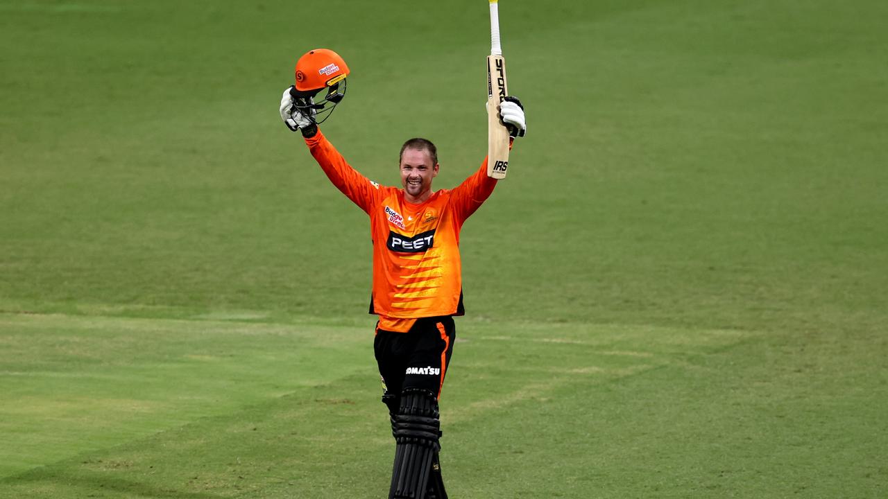 Colin Munro of the Scorchers. Photo by Brendon Thorne/Getty Images