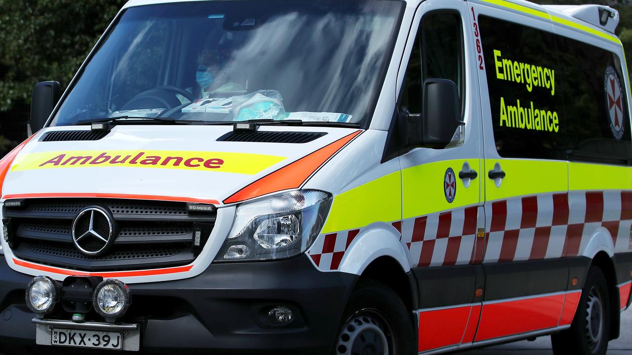 Nigel Frost-Foster: Coogee man allegedly spat on four paramedics, cop ...