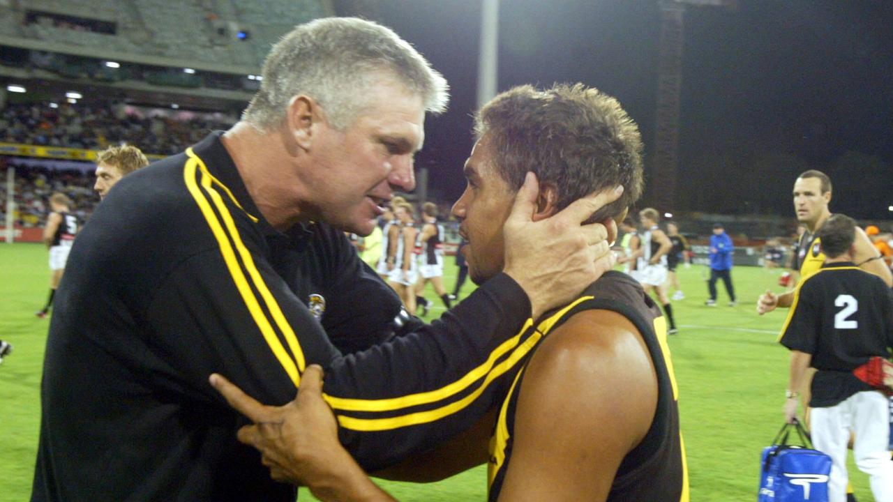 Former Richmond coach Danny Frawley with Andrew Krakouer in 2004.