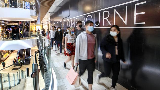 Consumer confidence has returned to around decade highs after a summer marred by minor outbreaks and further restrictions. Picture: NCA NewsWire / David Geraghty