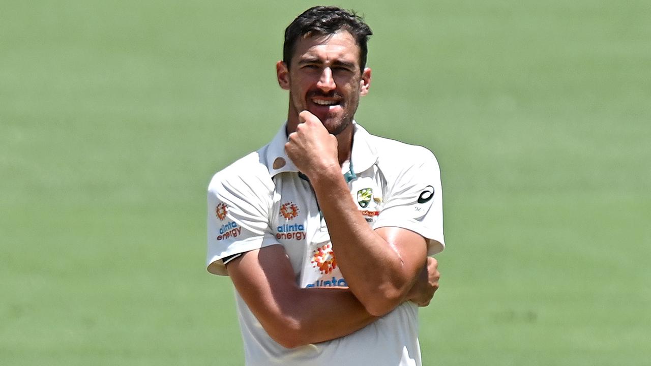 Mitchell Starc is under pressure. (Photo by Bradley Kanaris/Getty Images)