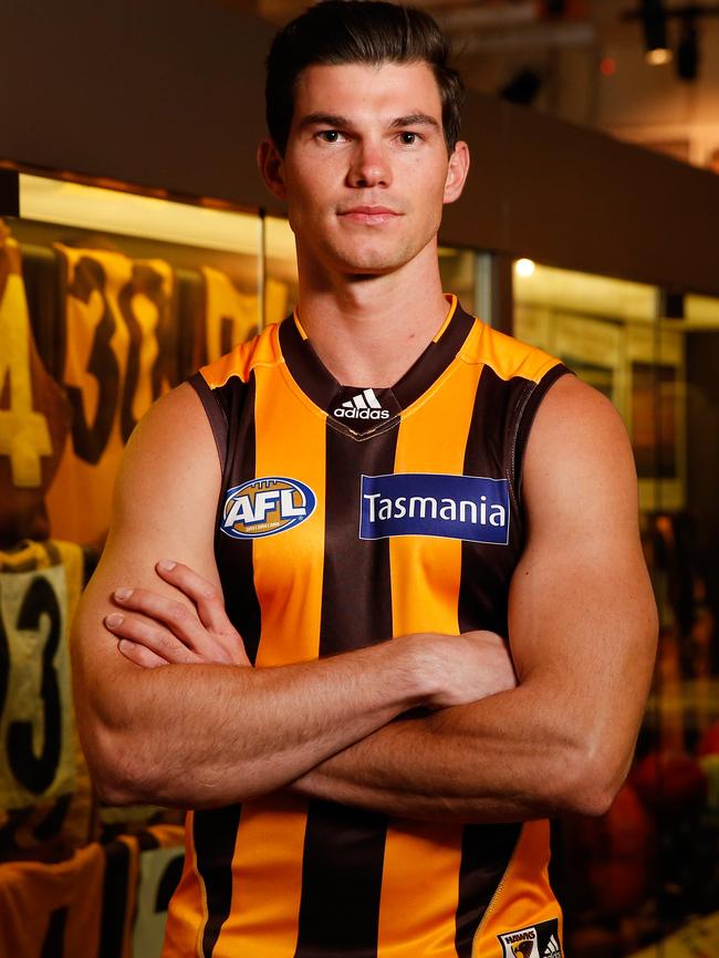 Jaeger O’Meara tries on his new colours.