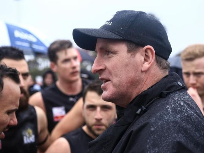 East Burwood coach Stuart Wynd address his group in the Eastern Football League (EFL). Picture: Davis Harrigan