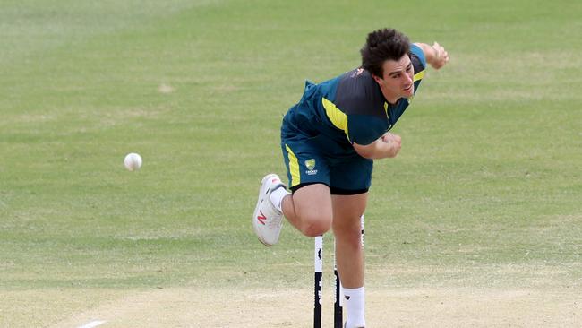 Pat Cummins is also pressing his case for a return to the ODI side. (AAP Image/Richard Wainwright)