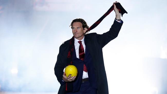 Hird during the 2022 AFL Round 13 match between the Essendon Bombers and the Carlton Blues at the Melbourne Cricket Ground on June 10, 2022. Australia. Photo by Michael Willson/AFL Photos via Getty Images.