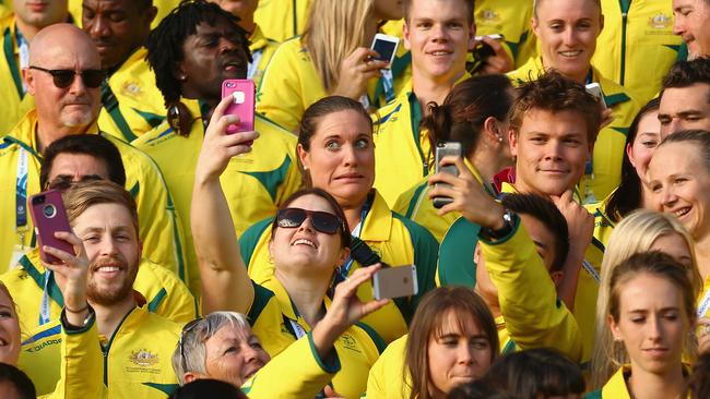 Queen Selfie Photobomb Gives Commonwealth Games An Instant Global