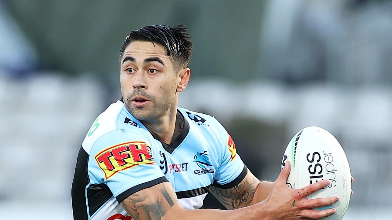 SYDNEY, AUSTRALIA - JULY 11: Shaun Johnson of the Sharks runs during the round 17 NRL match between the Cronulla Sharks and the New Zealand Warriors at Netstrata Jubilee Stadium, on July 11, 2021, in Sydney, Australia. (Photo by Mark Kolbe/Getty Images)