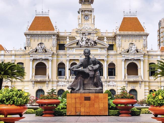 The Ho Chi Minh City Hall, built 1902-1908 in a French colonial style in Ho Chi Minh City (Saigon), Vietnam.