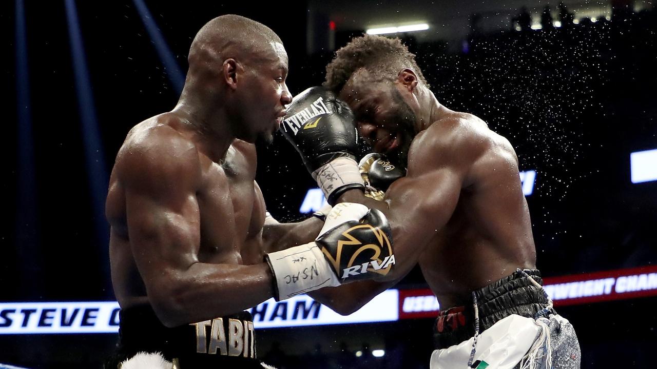 Huni takes on dangerous American Andrew Tabiti (left), who is stepping up from cruiserweight. Photo by Christian Petersen/Getty Images/AFP