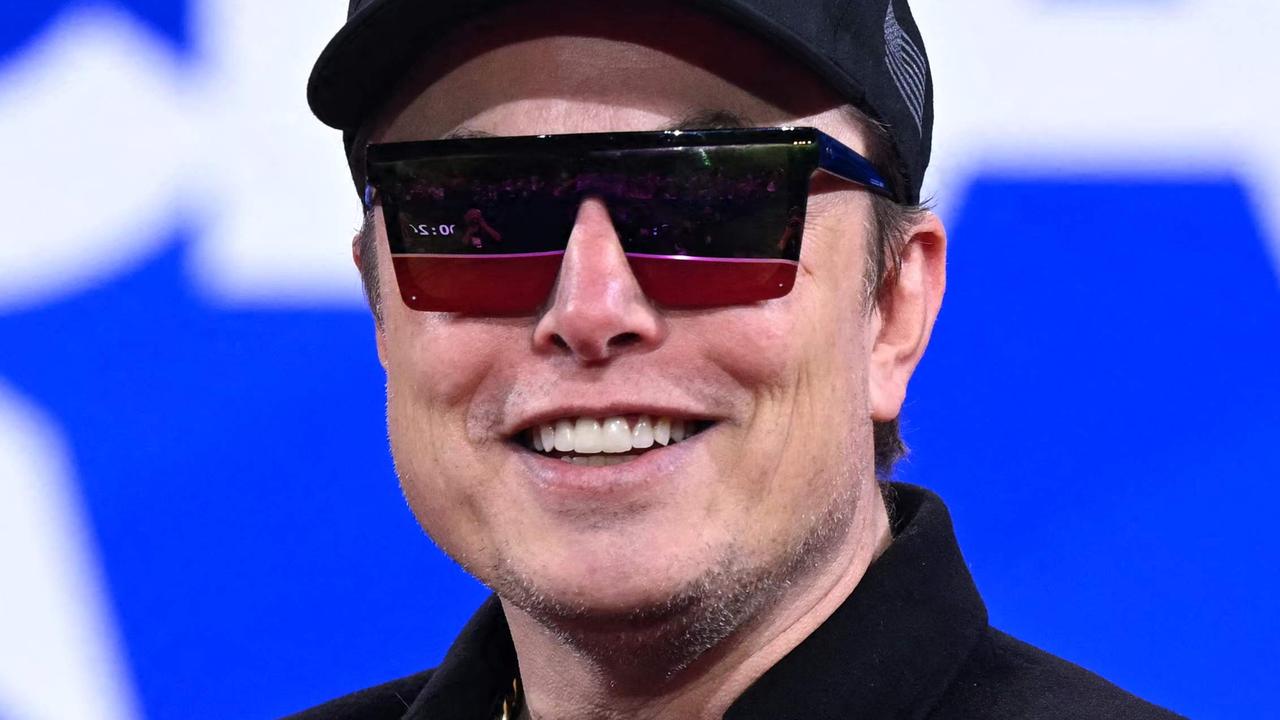 Elon Musk caves to ‘censorship’ demand