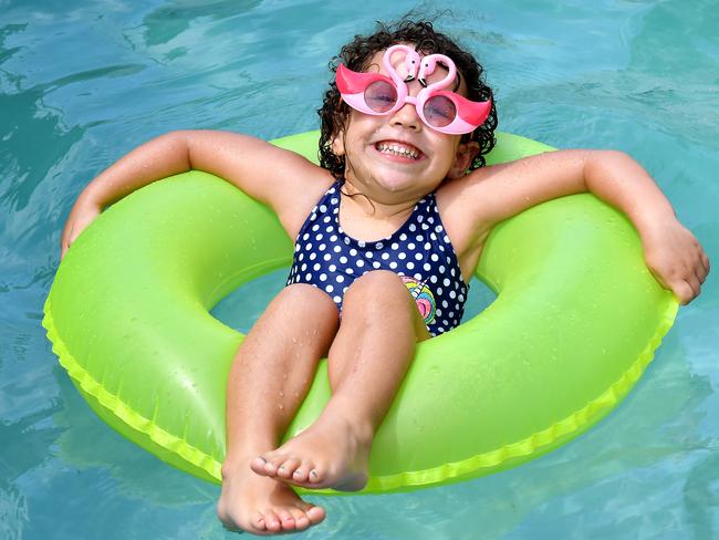 Isabella Bezzina age 4 cools down on a hot Brisbane day.Saturday December 5, 2020 Picture John Gass