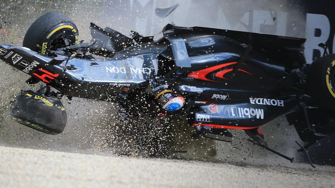 Fernando Alonso crash 2016, Australian Grand Prix, Melbourne, F1