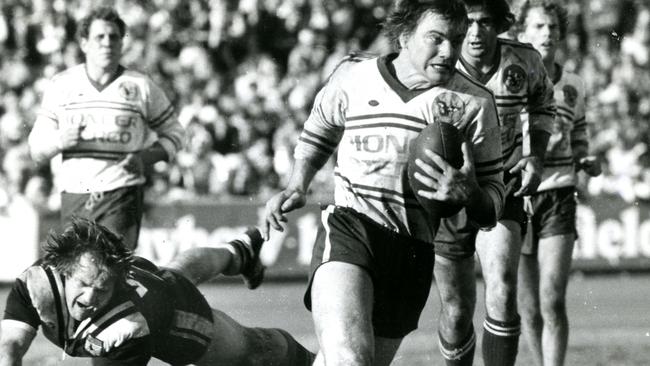 Bruce Walker playing for Manly.